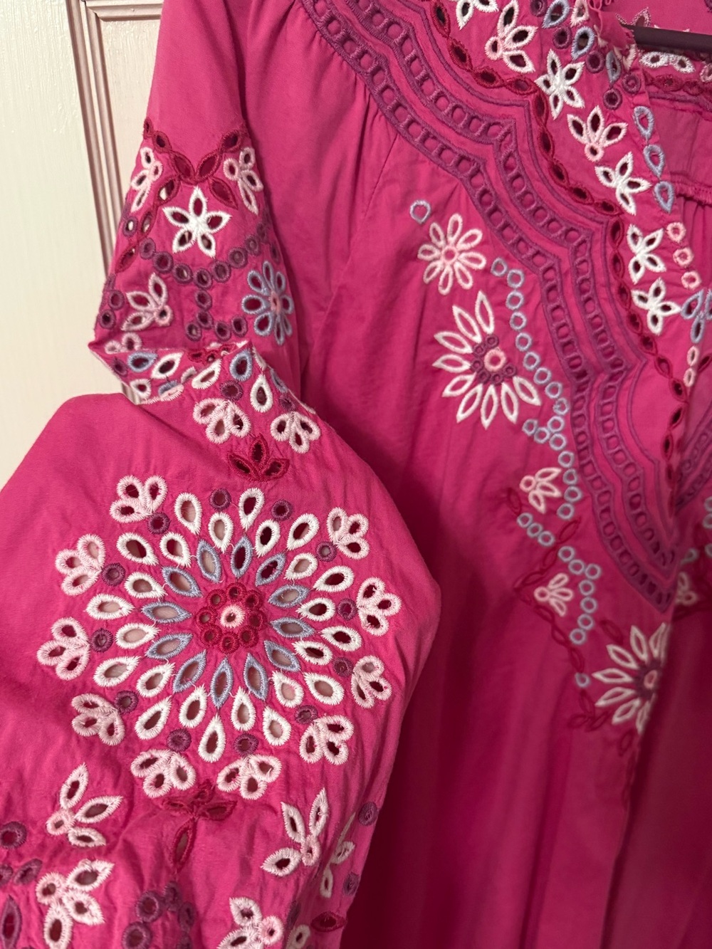 Soft Surroundings Embroidered Eyelet Fuchsia Peasant Top - Picture 4 of 9